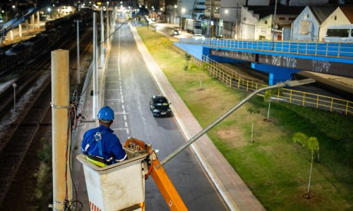 BM: Avenida Roosevelt Brasil ganha iluminação mais potente